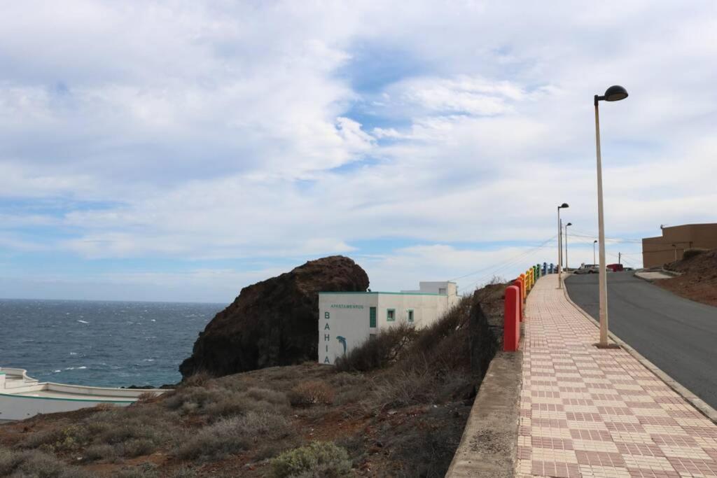 Apartment On The Beach And Ocean Sounds Фасния Экстерьер фото